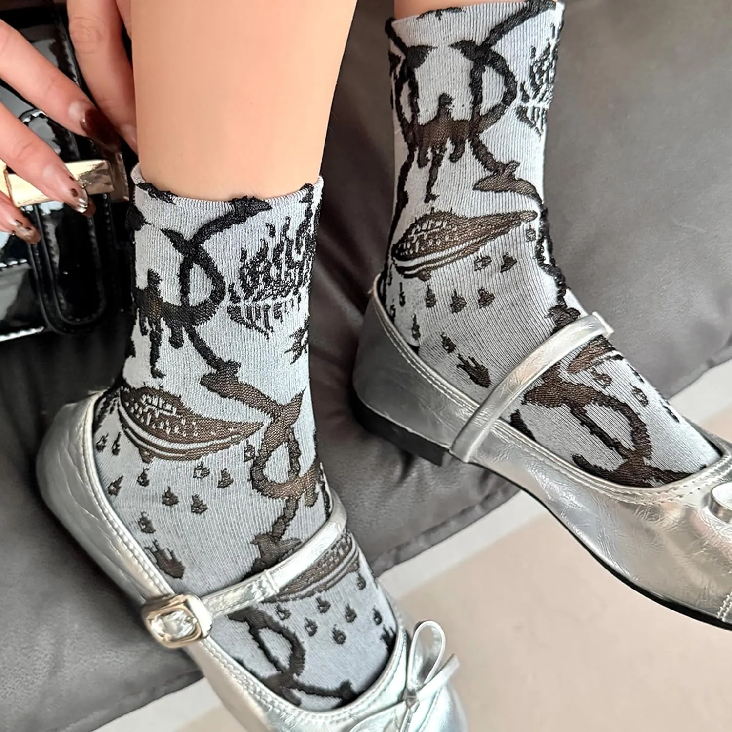 4 Pairs Women's Hollow Sheer Mesh Mid Calf Socks Transparent See-Through Fashion Socks