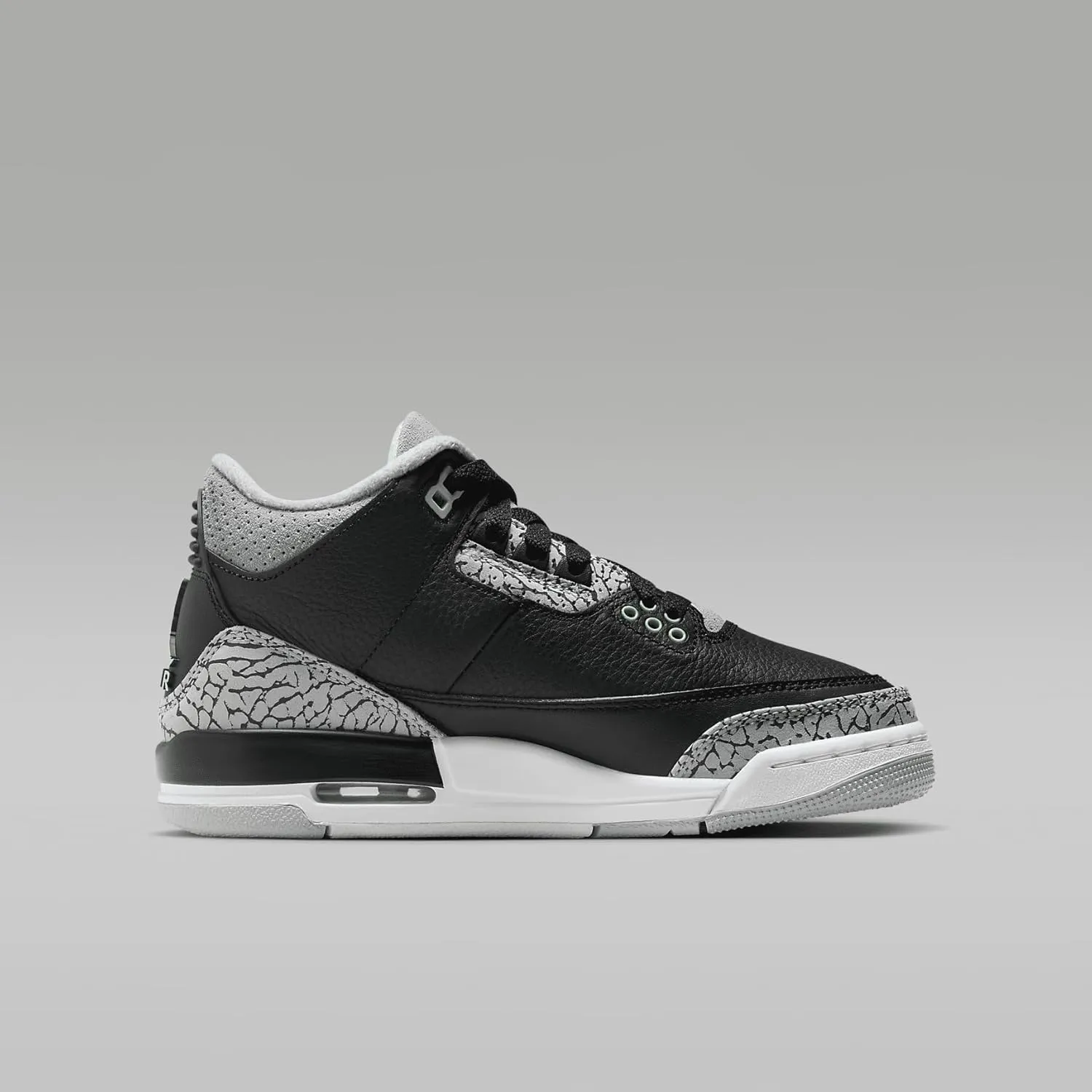 Jordan Big Kid's 3 Retro Black/Green Glow-Wolf Grey (DM0967 031)